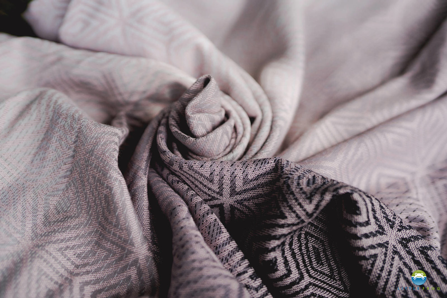 Šátek na nošení dětí TENCEL™ Charmy Cube vel. 5