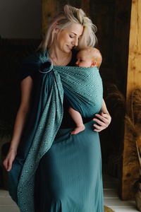 Ring Sling Jade Cube vel. M /II. jakost– zelenošedý, snadno použitelný