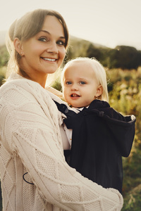 Softshellová kapsa na nosítko a šátek - Black